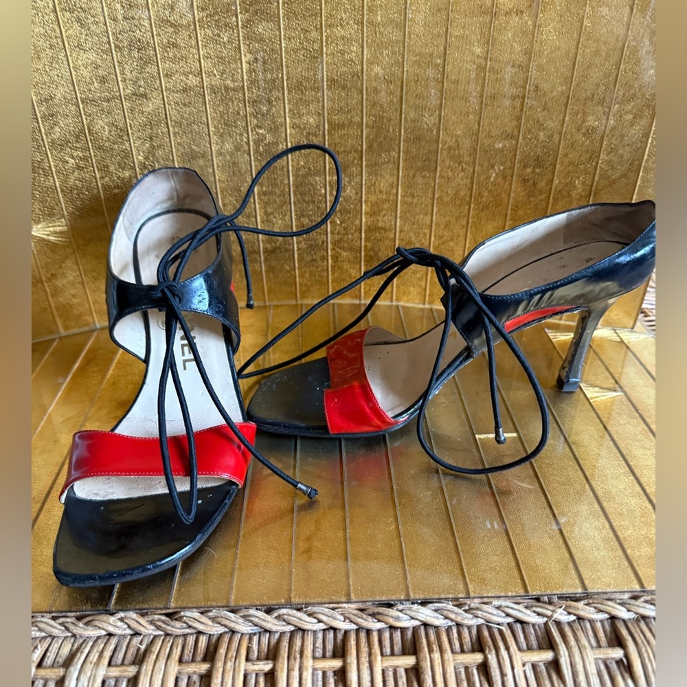 Chanel women’s size 7, black and red patent open toe high heel shoes pumps🖤❤️🖤